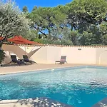 Les Saquedes Sainte-Maxime